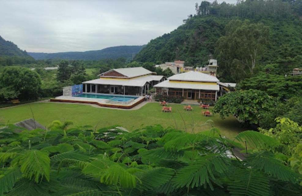 Four Banyans Spirit & Nature Resort Rāipur Eksteriør billede