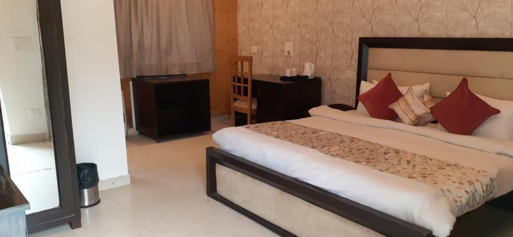 Four Banyans Spirit & Nature Resort Rāipur Eksteriør billede