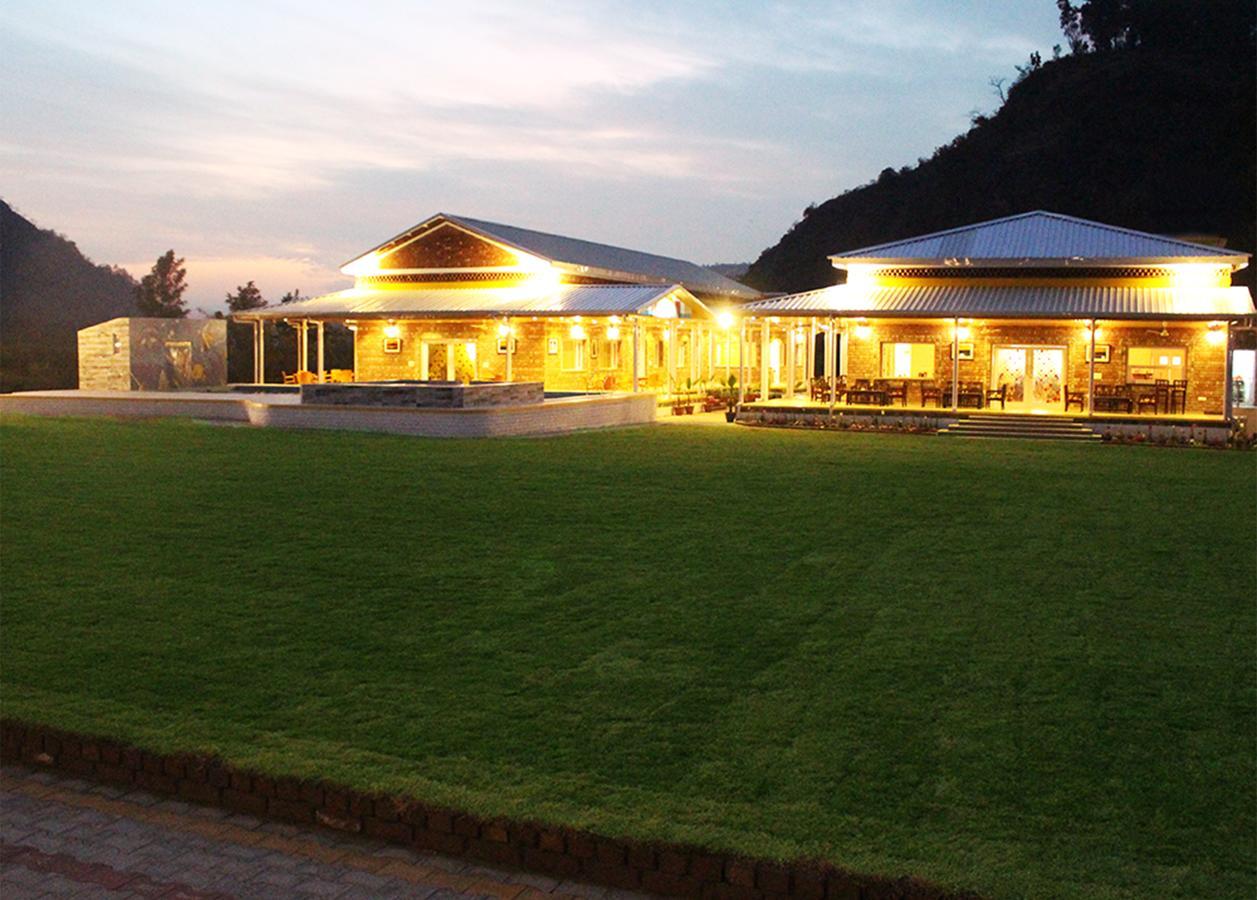 Four Banyans Spirit & Nature Resort Rāipur Eksteriør billede